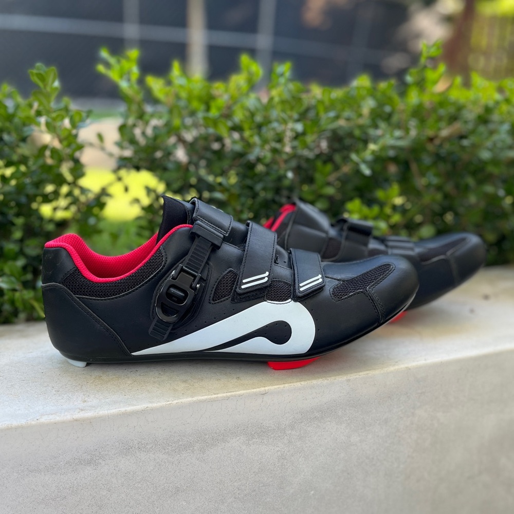 Authentic Pelaton Bike Shoes